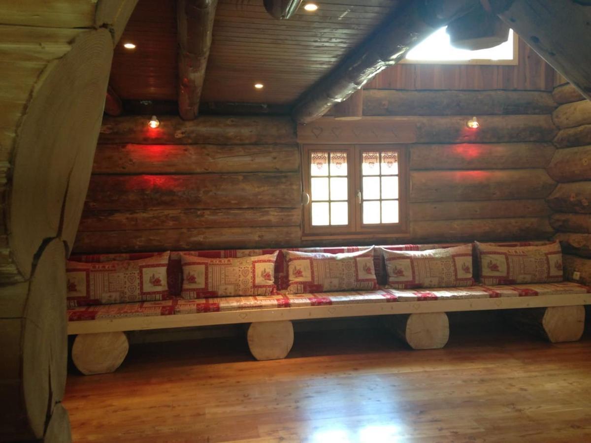 Chalet Spa Le Royal Nathalie Mn La Rouge La Bresse Exterior photo