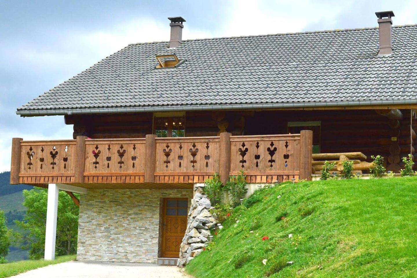 Chalet Spa Le Royal Nathalie Mn La Rouge La Bresse Exterior photo